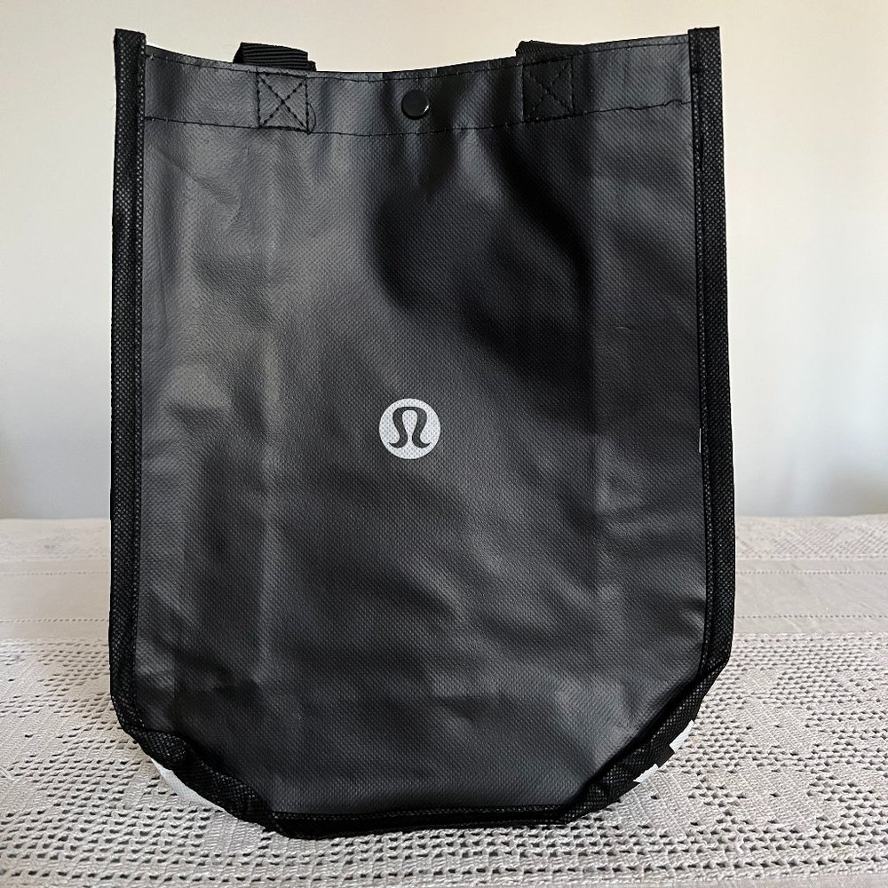 Lululemon black & white small reusable tote bag